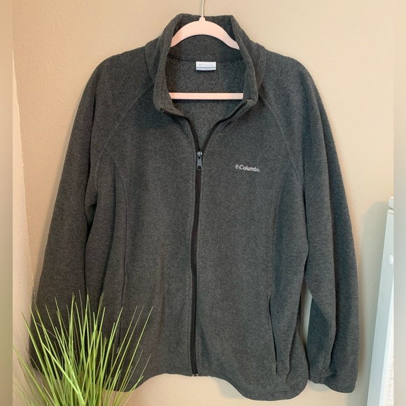 Columbia Jackets & Blazers - Columbia dark gray zip up jacket. Size 2X.